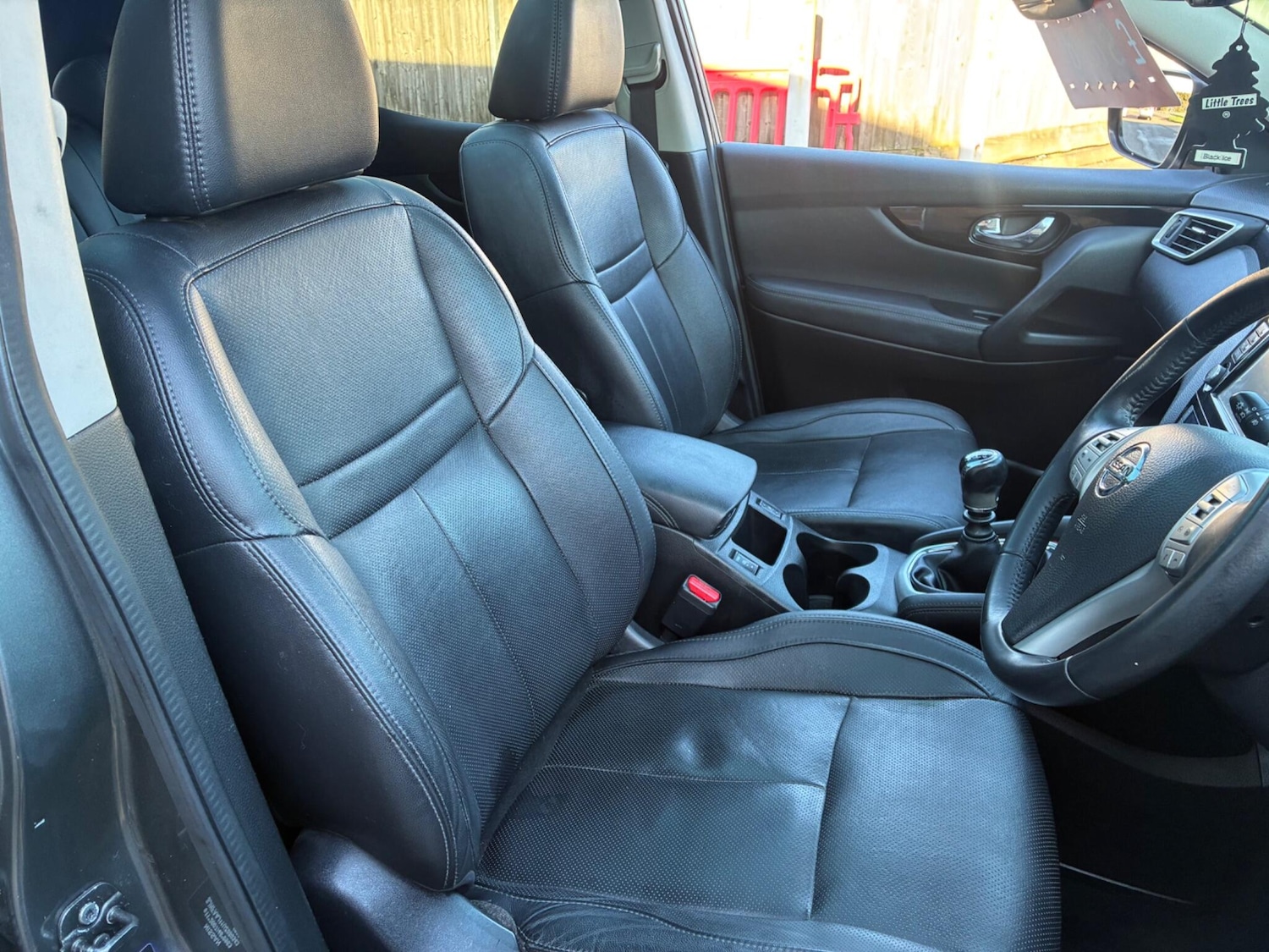 Used Nissan Qashqai 2017 for sale - 77559883: Photo 12