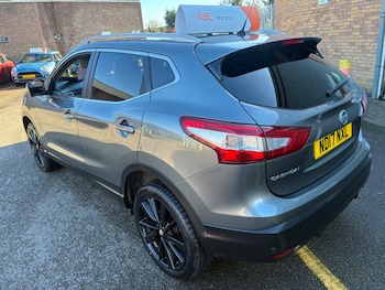 Used Nissan Qashqai 2017 for sale - 77559883: Photo