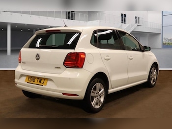 Used Volkswagen Polo 2016 for sale - 75990147: Photo