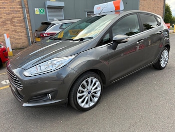 2016 (16) - 1.0T EcoBoost Titanium X Euro 6 (s/s) 5dr