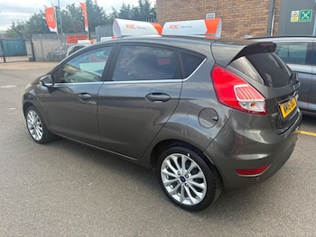 Used Ford Fiesta 2016 for sale - 75520286: Photo