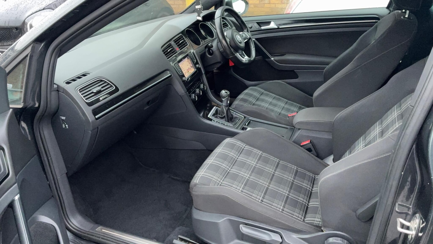 Used Volkswagen Golf 2016 for sale - 77396556: Photo 16