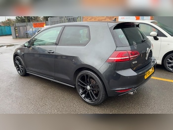 Used Volkswagen Golf 2016 for sale - 77396556: Photo