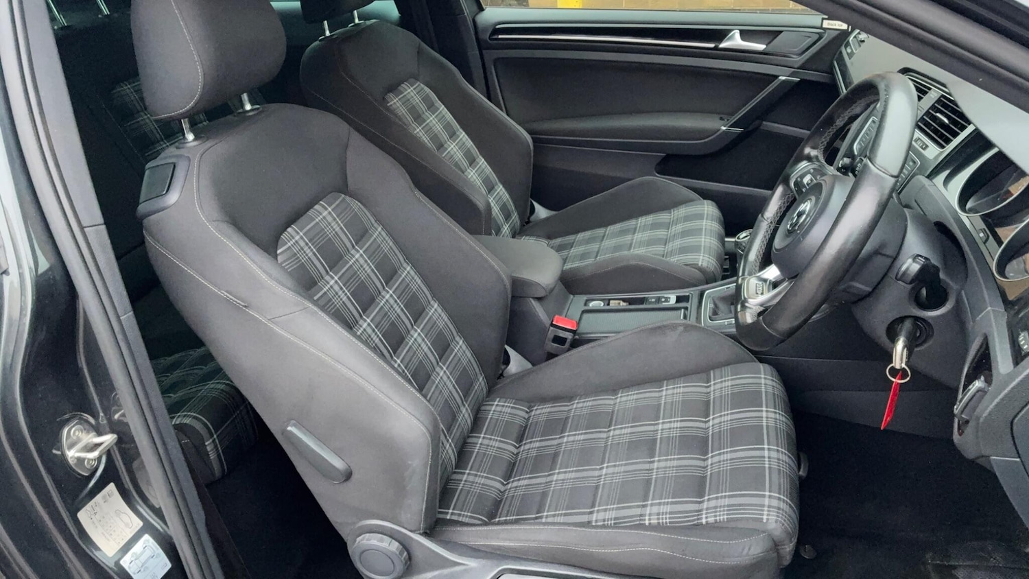 Used Volkswagen Golf 2016 for sale - 77396556: Photo 4