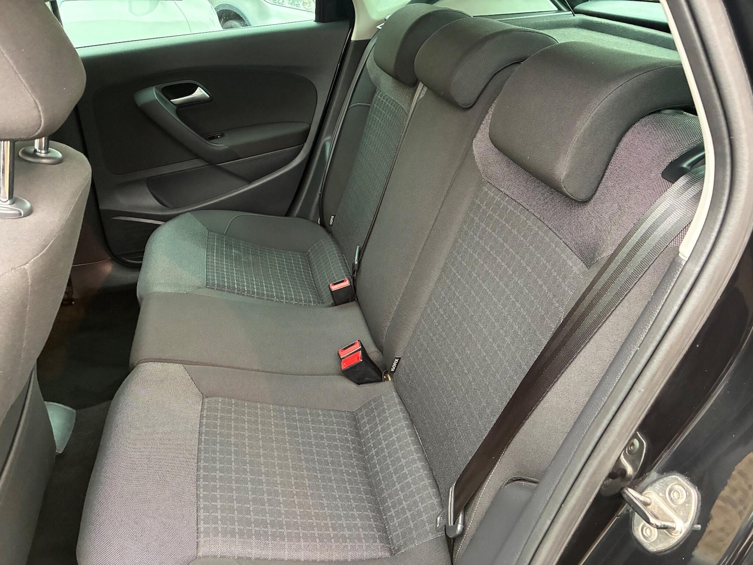 Used Volkswagen Polo 2017 for sale - 76953062: Photo 6