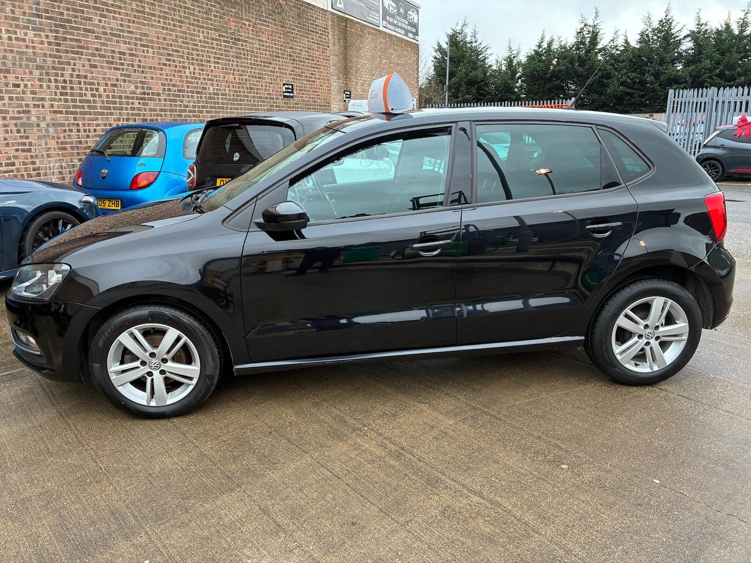 Used Volkswagen Polo 2017 for sale - 76953062: Photo 8