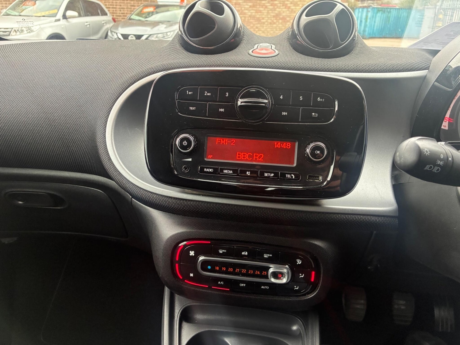 Used smart fortwo 2018 for sale - 76295477: Photo 14