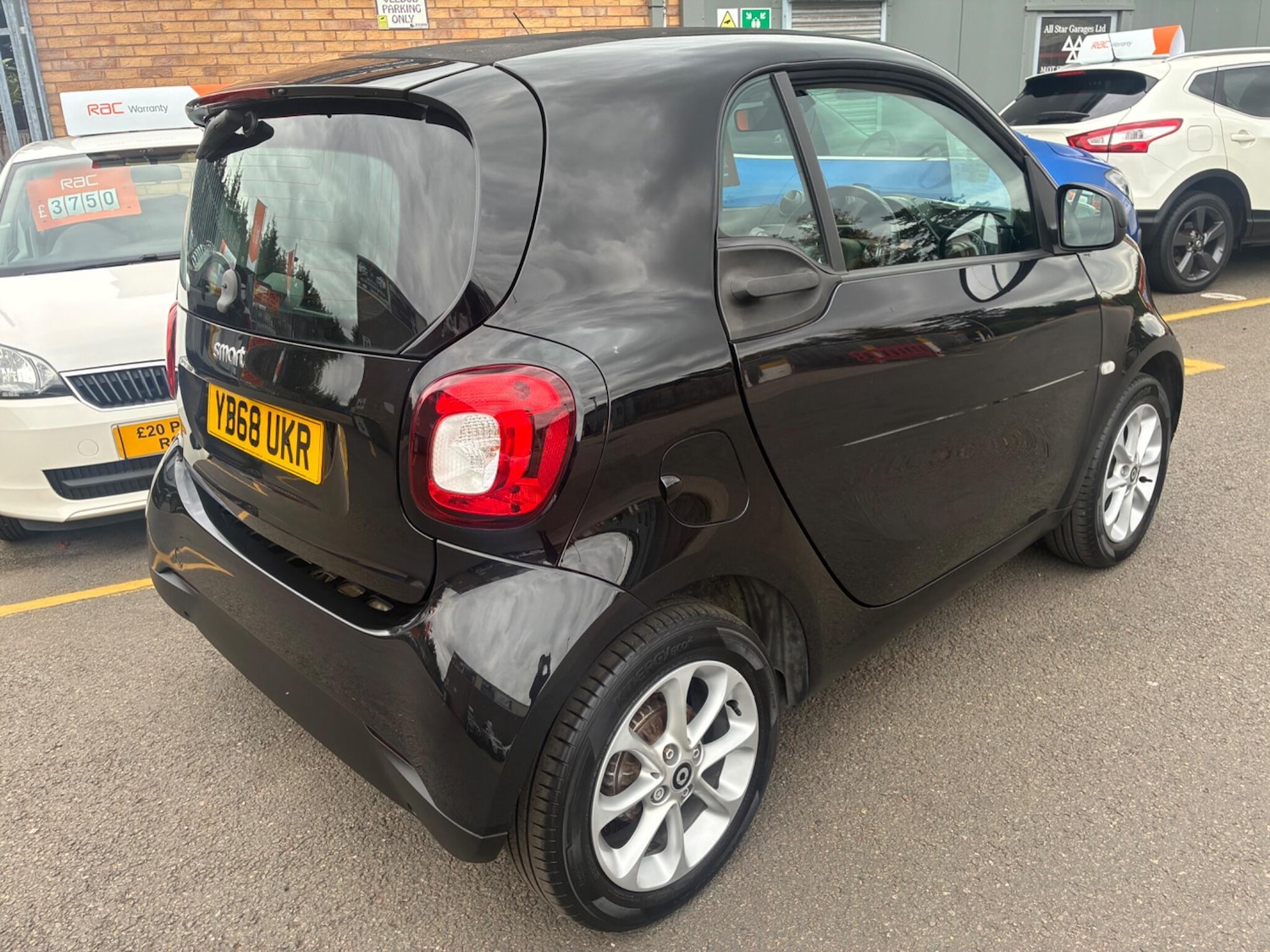 Used smart fortwo 2018 for sale - 76295477: Photo 3