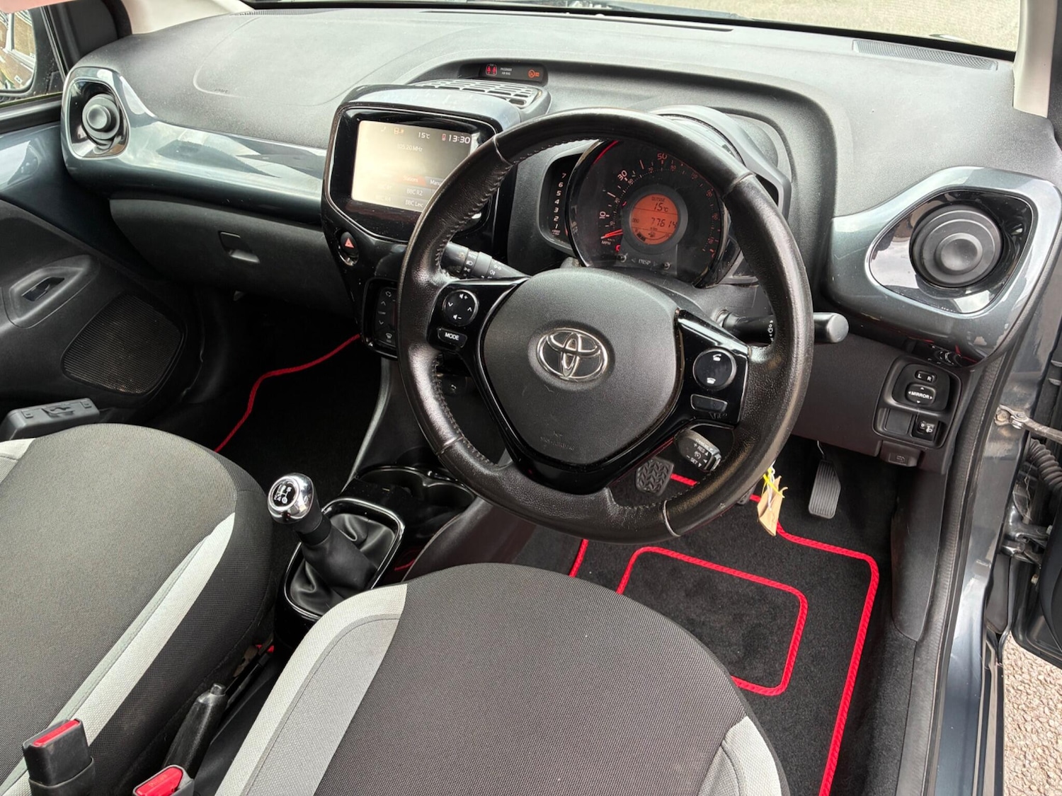 Used Toyota AYGO 2018 for sale - 76989975: Photo 4