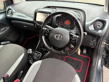 Used Toyota AYGO 2018 for sale - 76989975: Photo