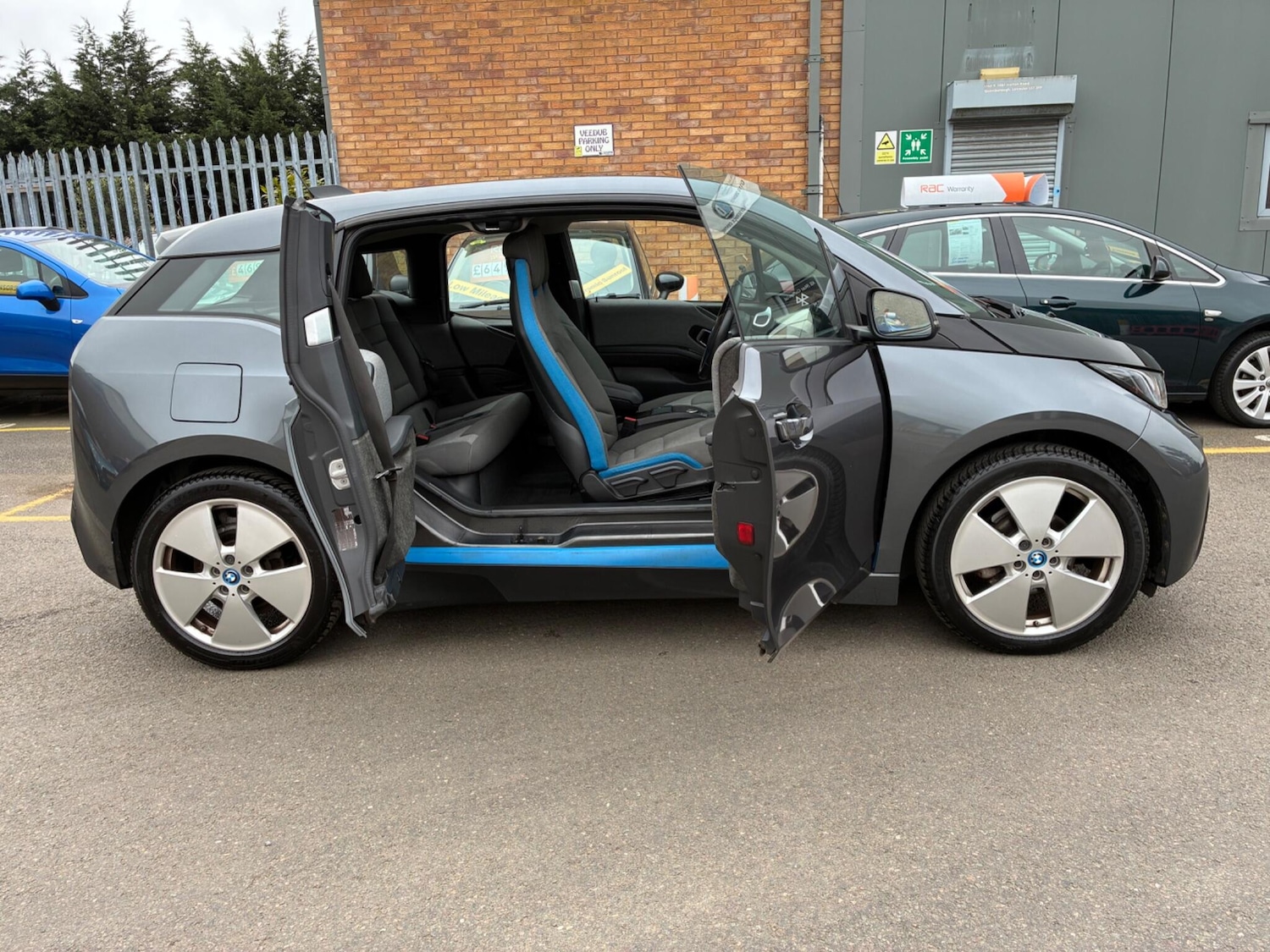 Used BMW i3 2016 for sale - 77909116: Photo 11