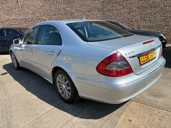Used Mercedes-Benz E Class 2008 for sale - 78459423: Photo