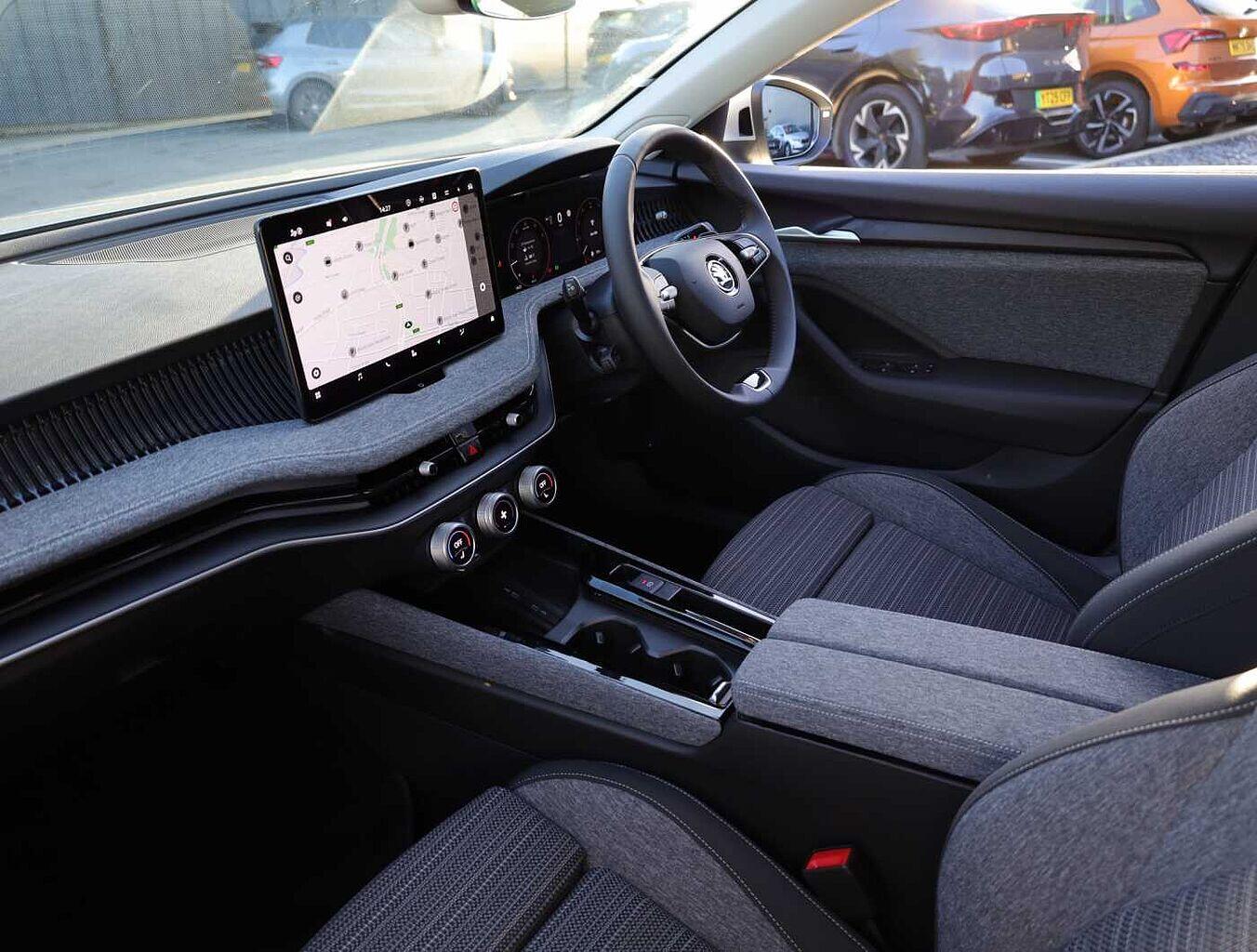 Used Skoda Superb 2024 for sale - 76676791: Photo 2