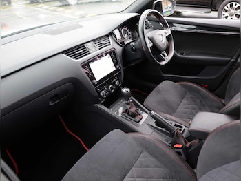 Used Skoda Octavia 2019 for sale - 77918517: Photo