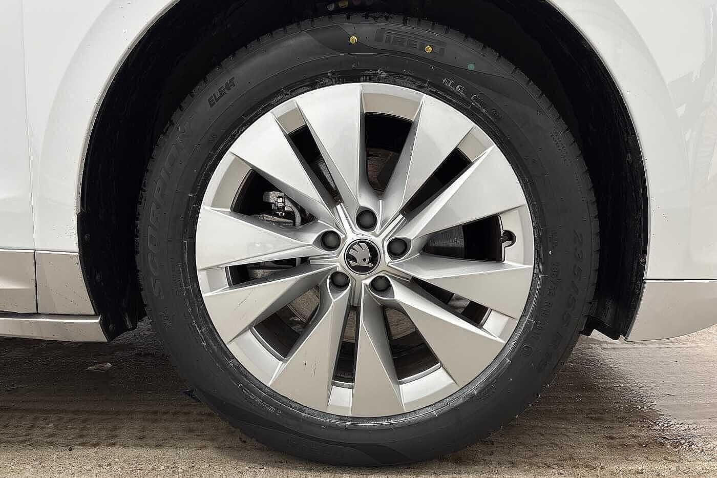 Used Skoda Enyaq 2025 for sale - 78206903: Photo 5