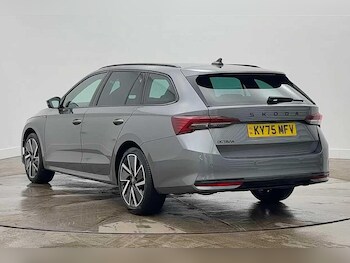 Used Skoda Octavia 2025 for sale - 77577821: Photo