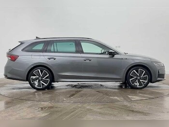 Used Skoda Octavia 2025 for sale - 77577821: Photo