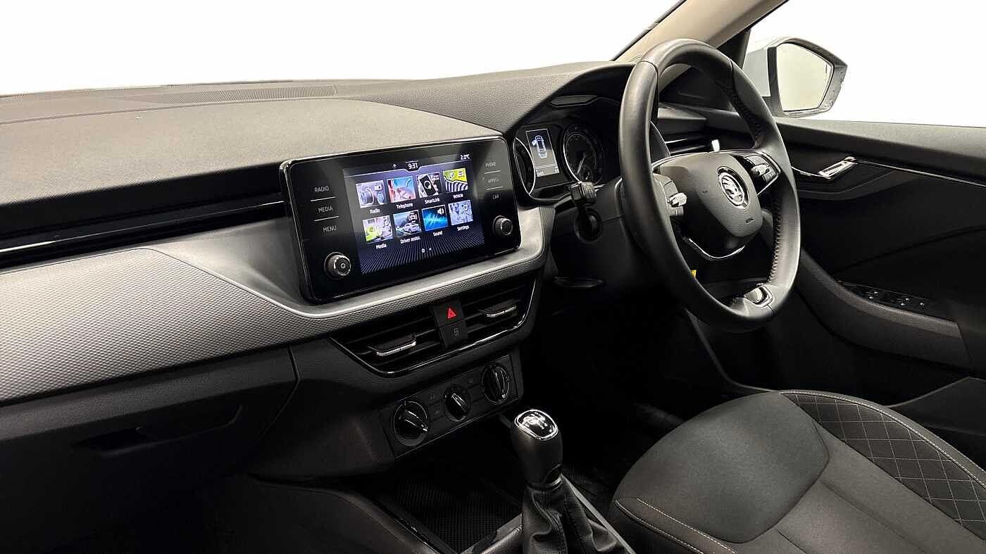 Used Skoda Kamiq 2023 for sale - 77663631: Photo 2