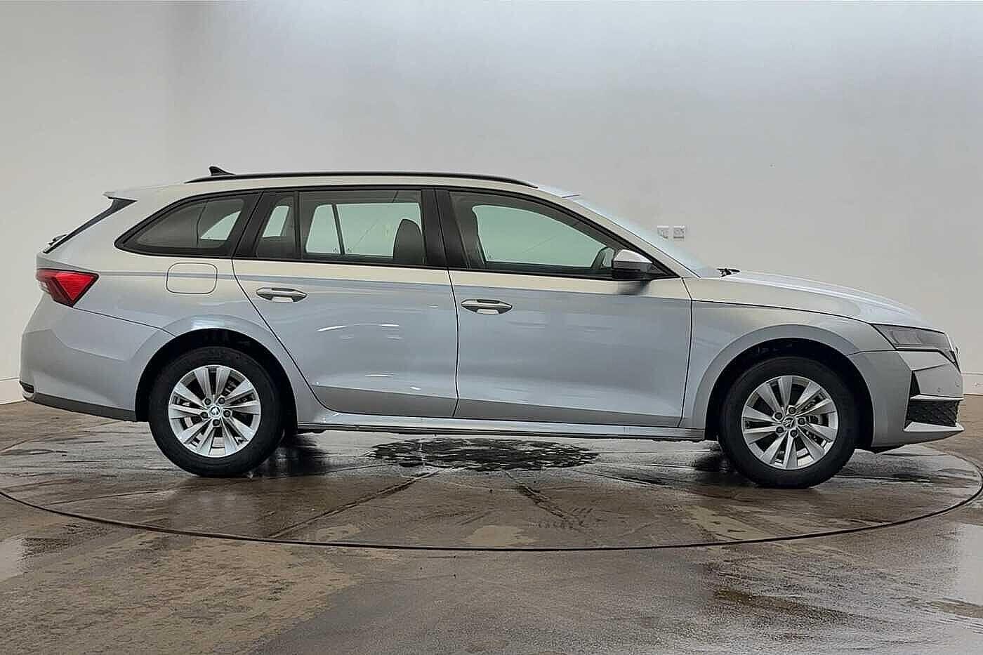 Used Skoda Octavia 2024 for sale - 76703919: Photo 4