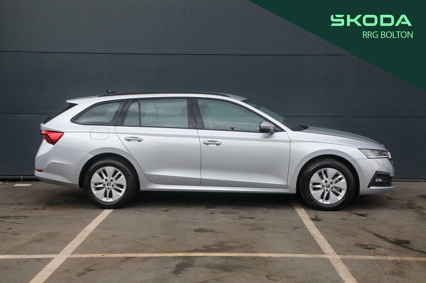 Used Skoda Octavia 2023 for sale - 77701236: Photo 4