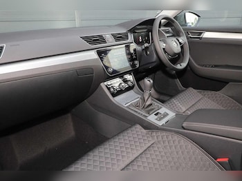 Used Skoda Superb 2022 for sale - 77501037: Photo