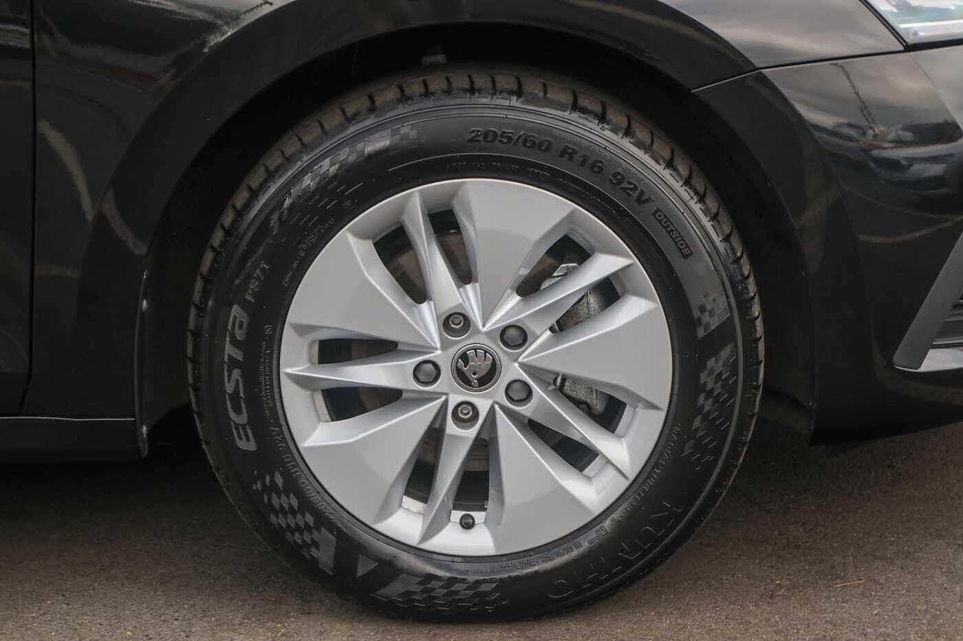 Used Skoda Octavia 2023 for sale - 76809287: Photo 5