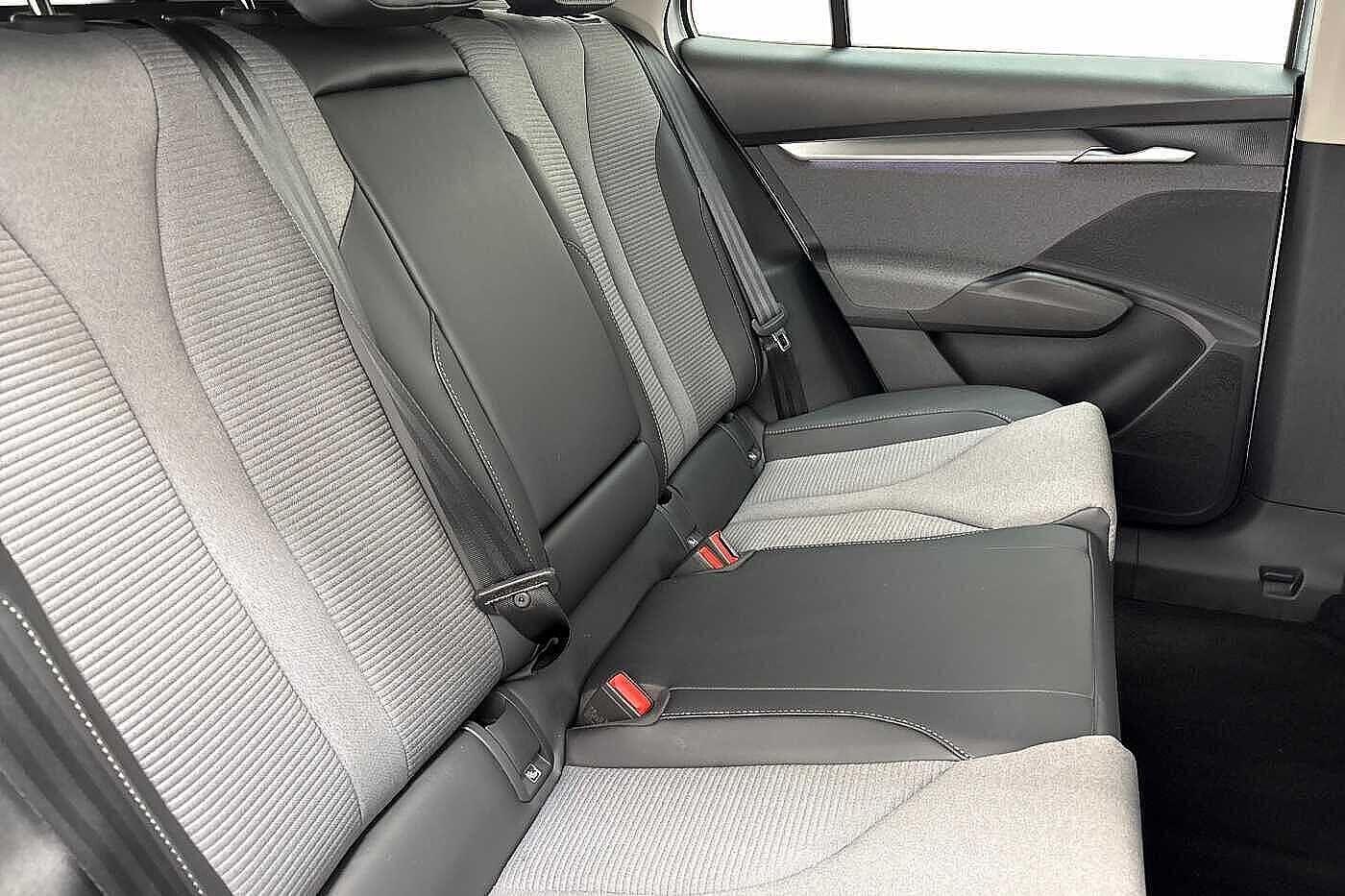 Used Skoda Enyaq 2025 for sale - 78206904: Photo 9