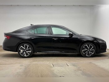 Used Skoda Octavia 2025 for sale - 78352657: Photo