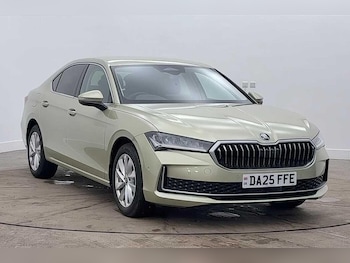 Used Skoda Superb 2025 for sale - 77282290: Photo