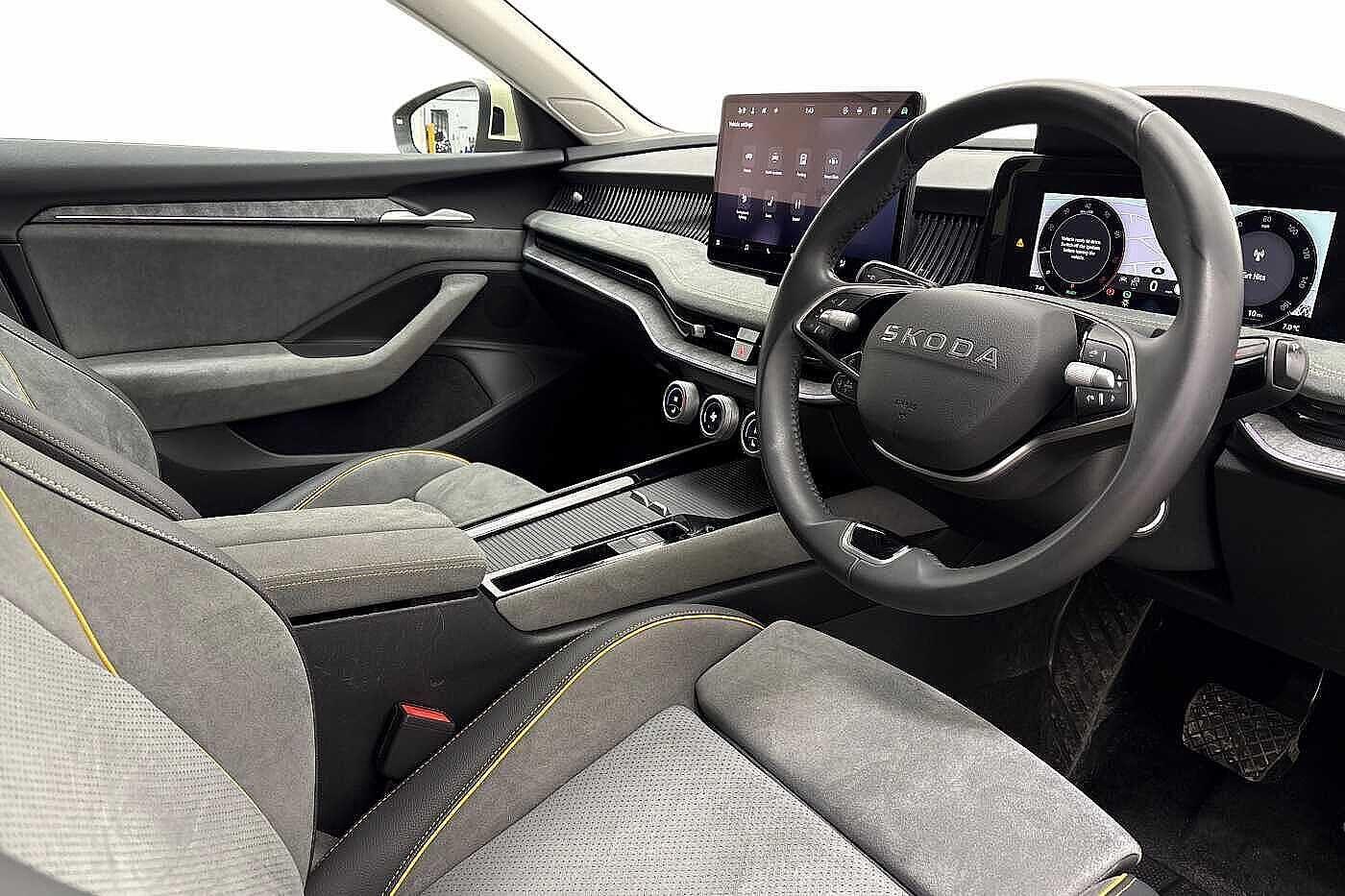 Used Skoda Superb 2025 for sale - 77282290: Photo 6