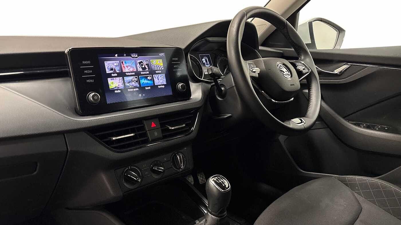 Used Skoda Kamiq 2023 for sale - 77501043: Photo 2