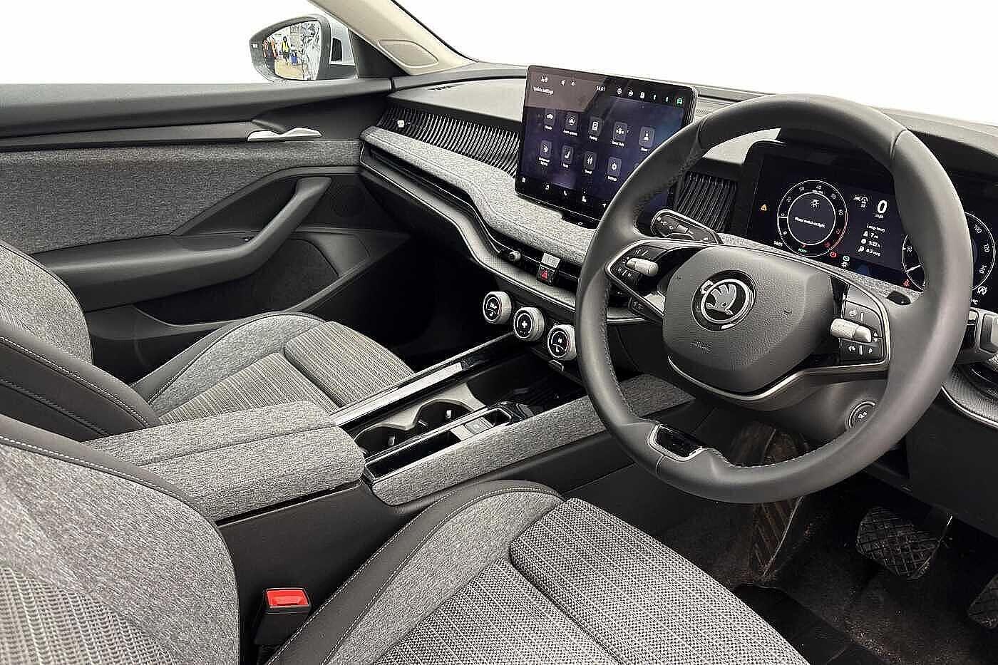 Used Skoda Superb 2024 for sale - 77628635: Photo 6