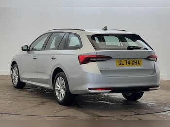 Used Skoda Octavia 2025 for sale - 77501031: Photo