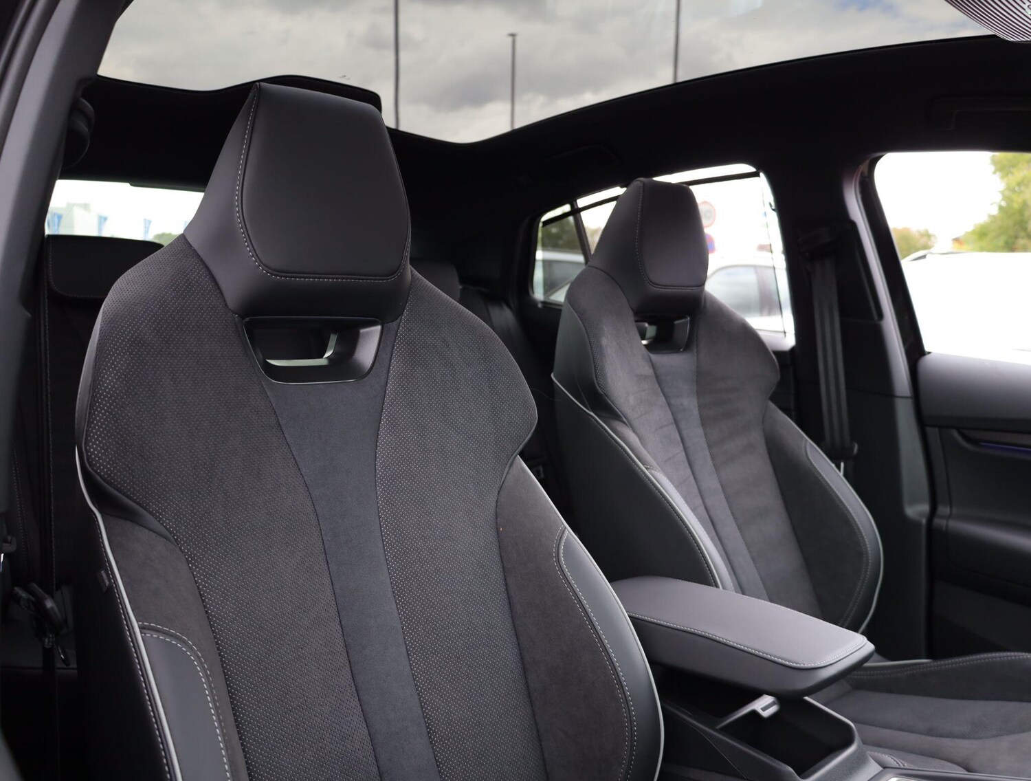 Used Skoda Enyaq 2025 for sale - 76679607: Photo 25