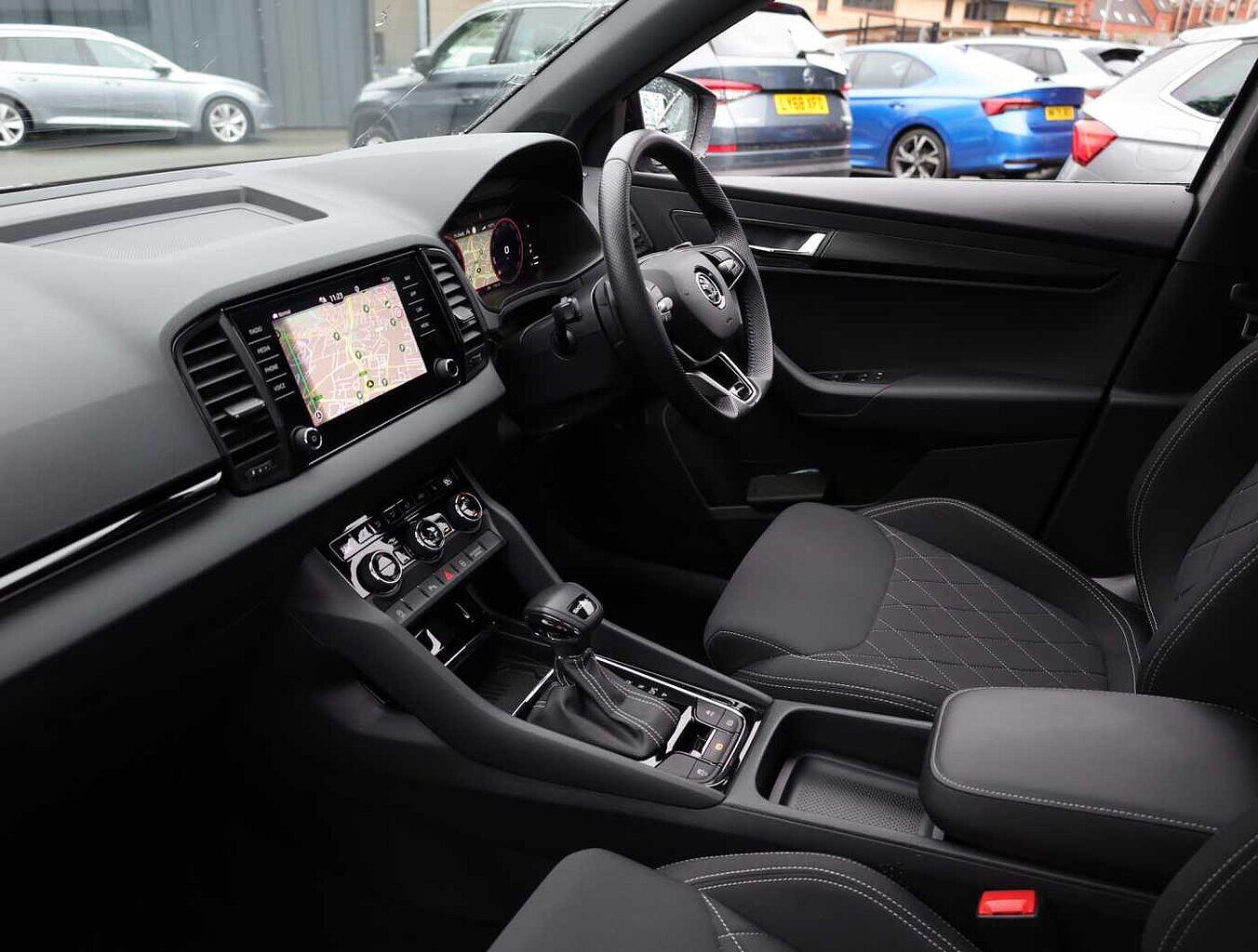 Used Skoda Karoq 2024 for sale - 76677520: Photo 2