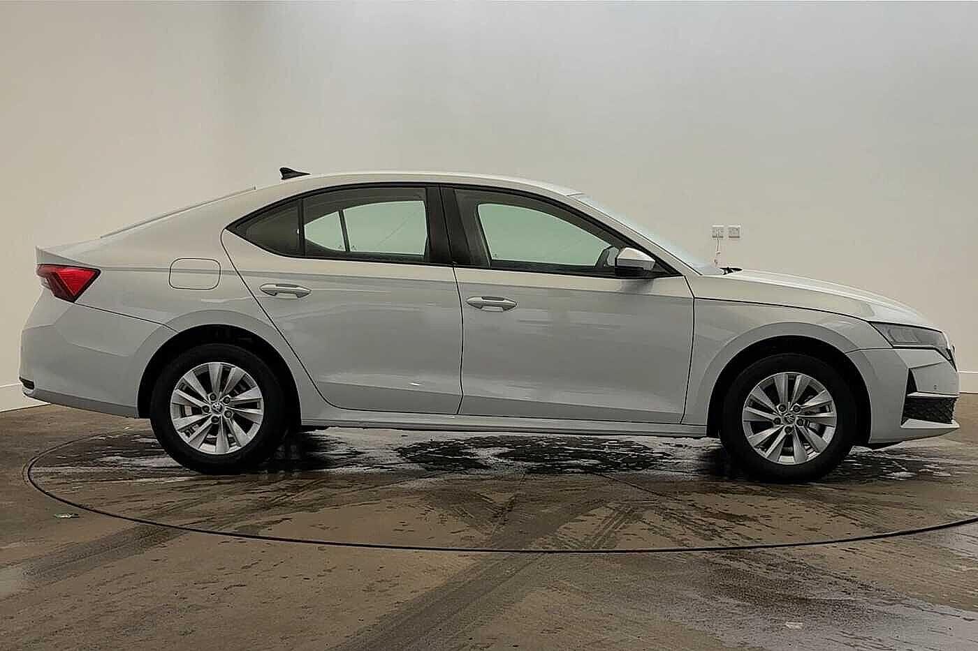 Used Skoda Octavia 2024 for sale - 76888397: Photo 4