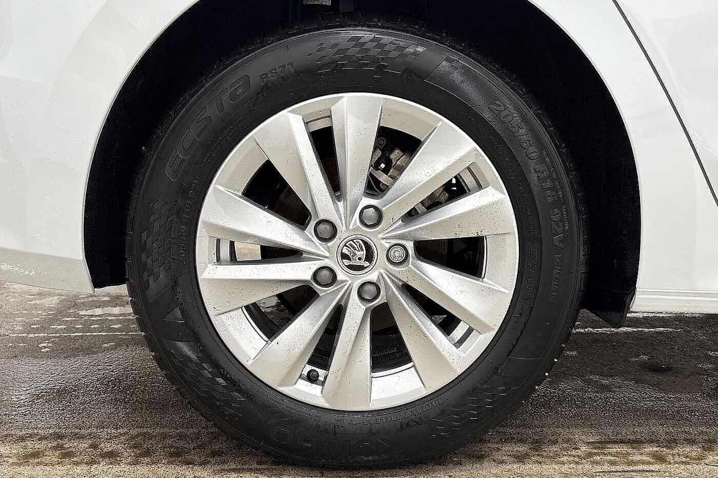 Used Skoda Octavia 2024 for sale - 76888397: Photo 5