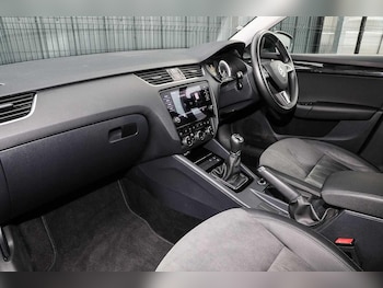 Used Skoda Octavia 2020 for sale - 78247414: Photo