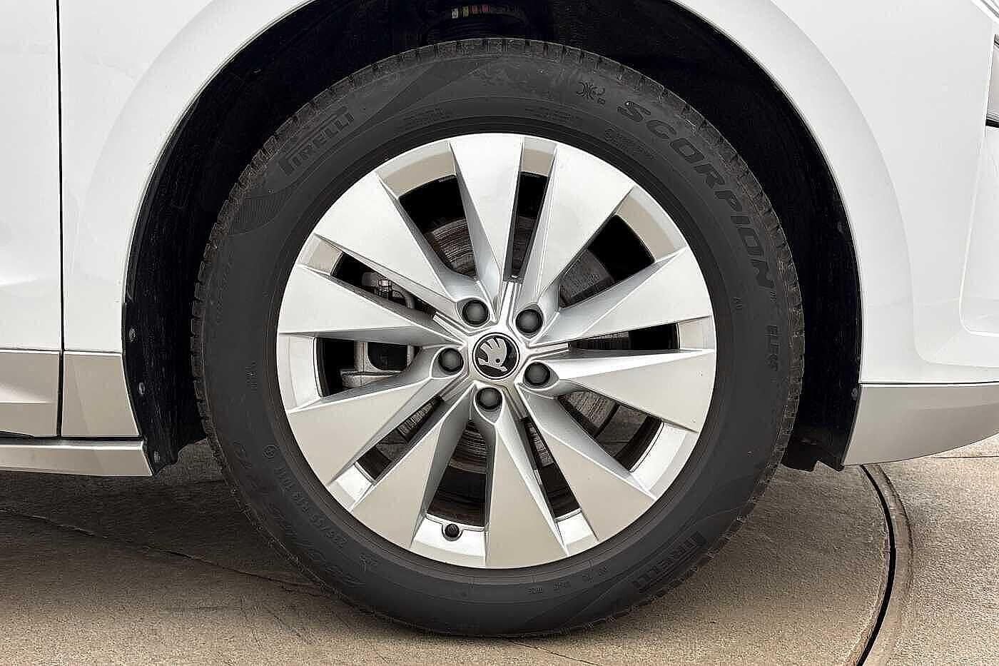 Used Skoda Enyaq 2025 for sale - 77125822: Photo 5