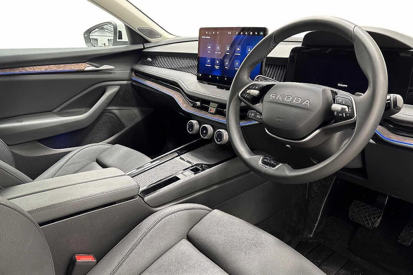 Used Skoda Superb 2025 for sale - 76691184: Photo 5