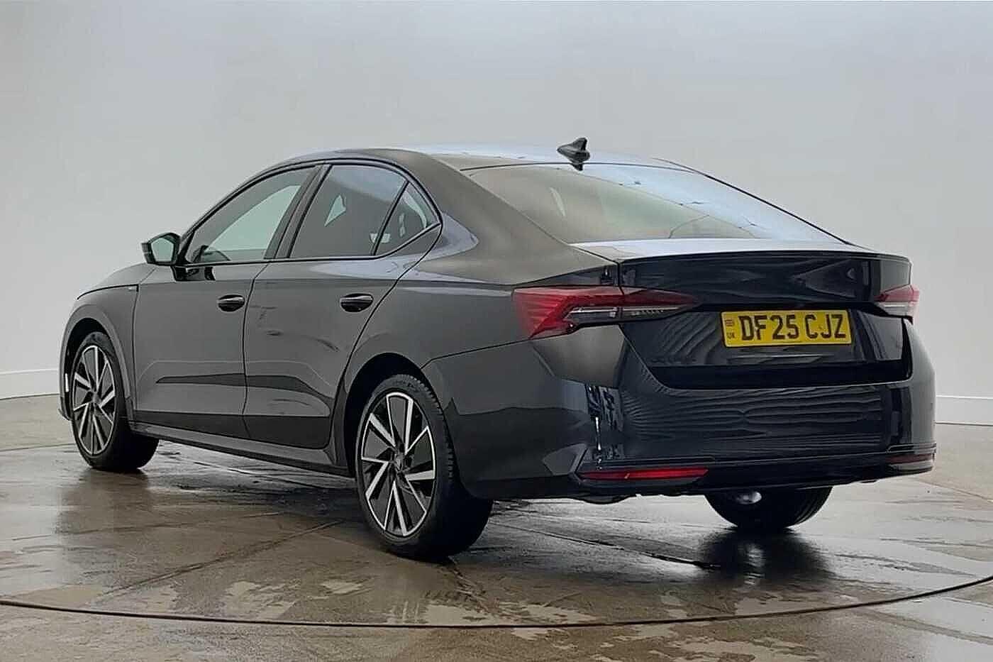 Used Skoda Octavia 2025 for sale - 76888398: Photo 3