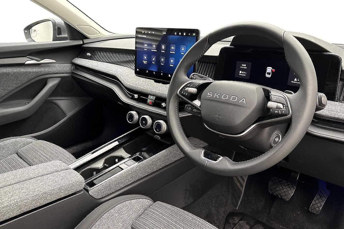 Used Skoda Superb 2025 for sale - 77927064: Photo 6