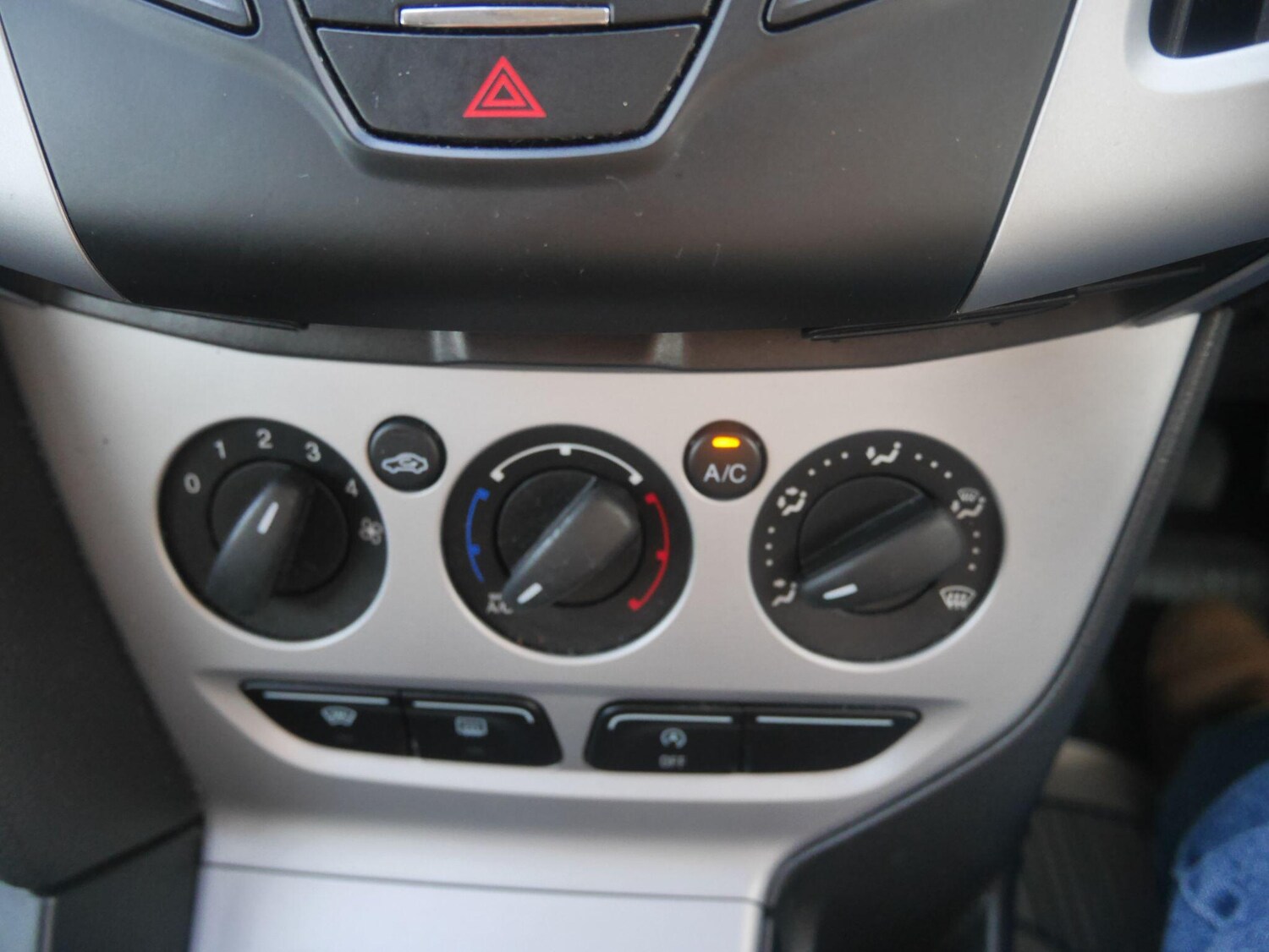 Used Ford Focus 2014 for sale - 78088738: Photo 38