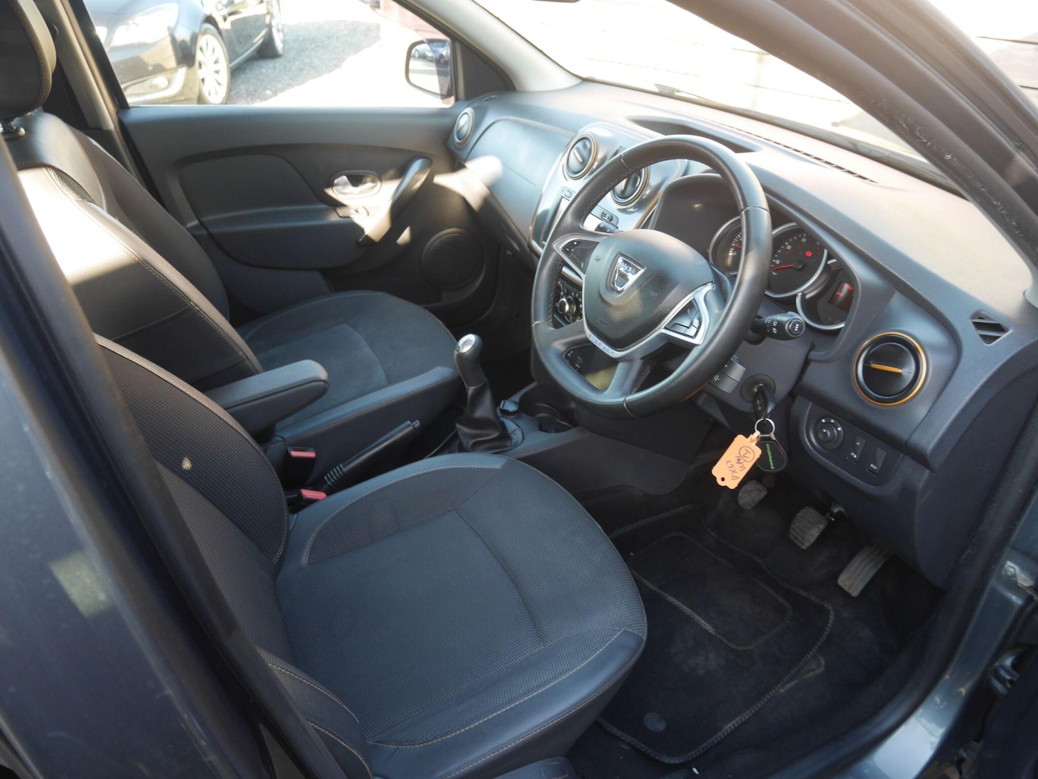 Used Dacia Logan MCV 2017 for sale - 78103096: Photo 13