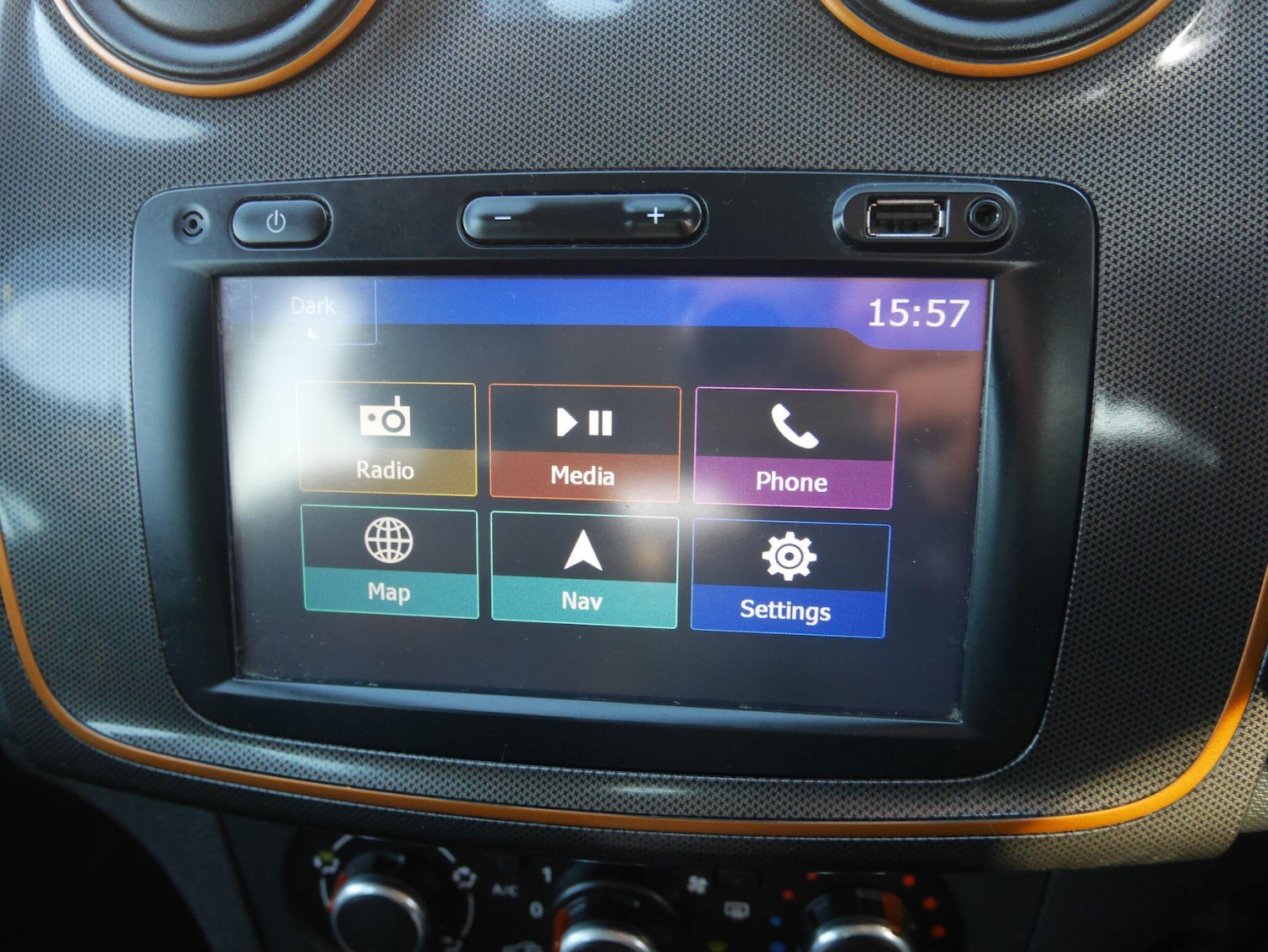 Used Dacia Logan MCV 2017 for sale - 78103096: Photo 37