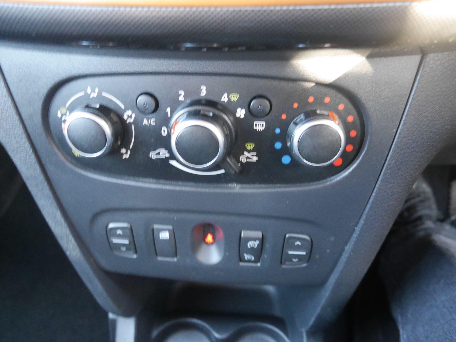 Used Dacia Logan MCV 2017 for sale - 78103096: Photo 40