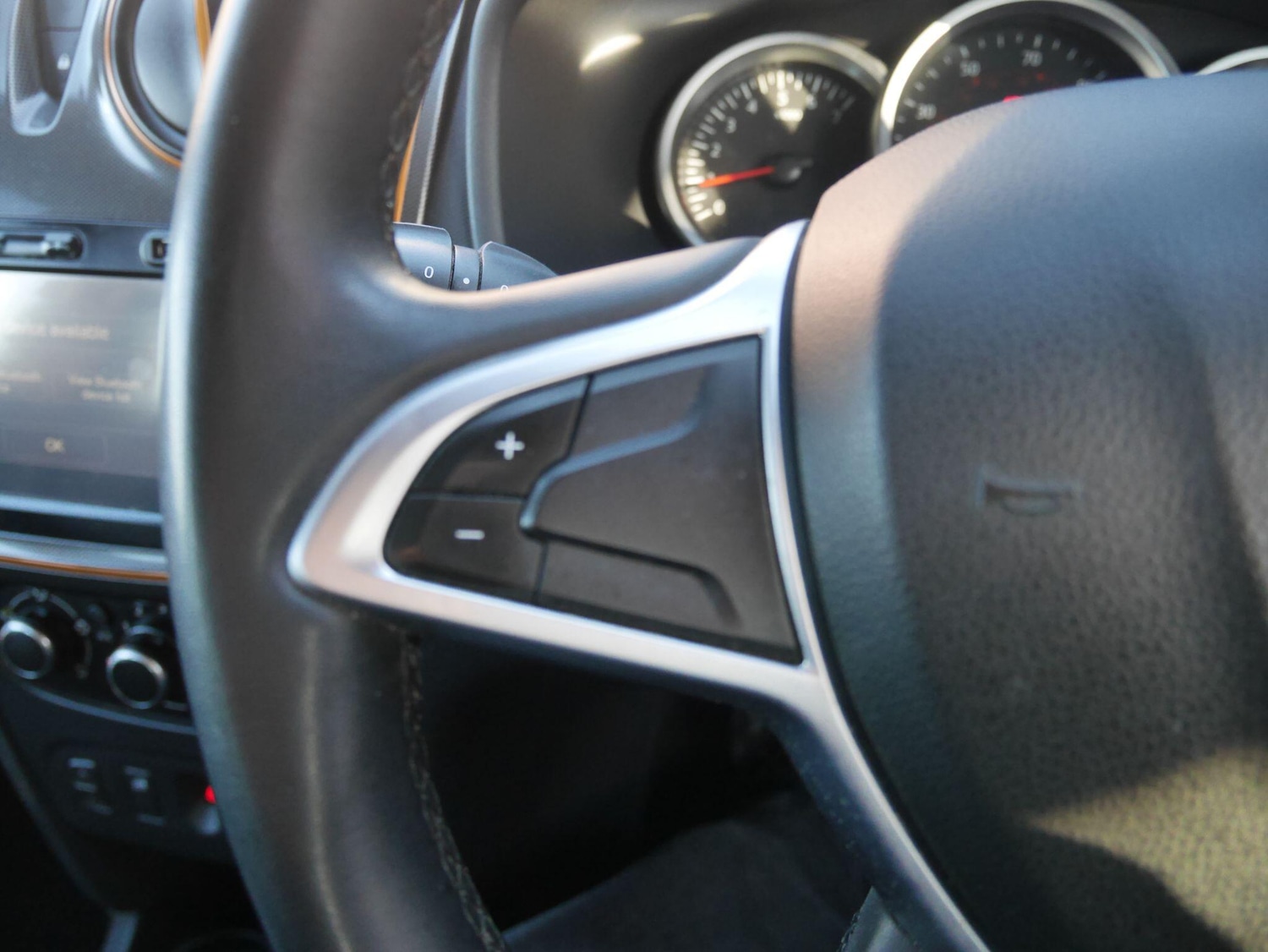 Used Dacia Logan MCV 2017 for sale - 78103096: Photo 45