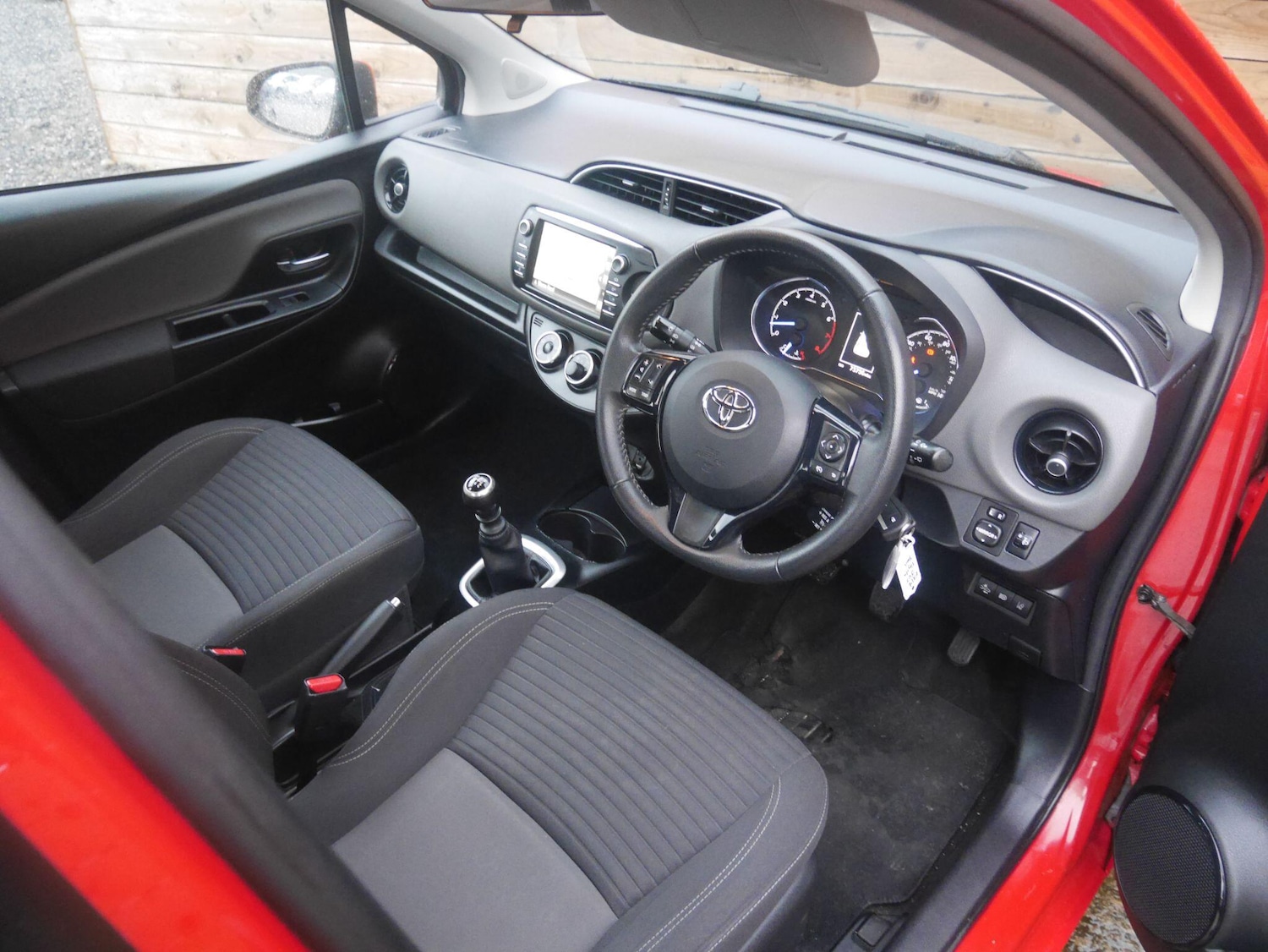 Used Toyota Yaris 2019 for sale - 78103162: Photo 12