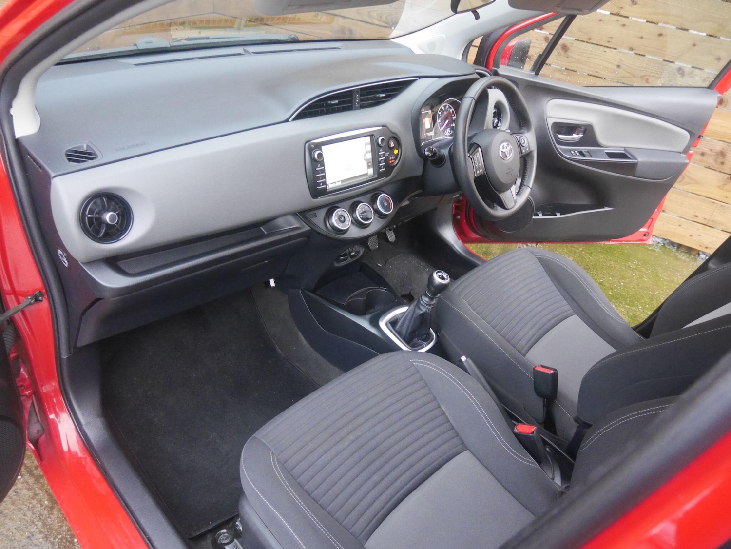 Used Toyota Yaris 2019 for sale - 78103162: Photo 15