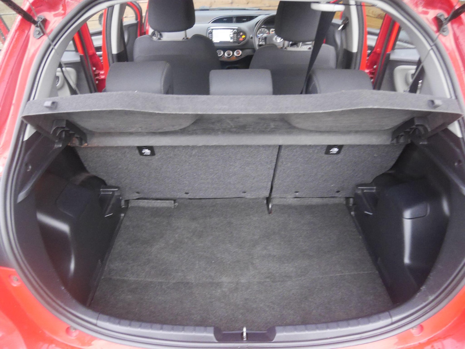 Used Toyota Yaris 2019 for sale - 78103162: Photo 24